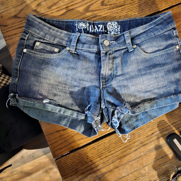 Women's Blue Denim Shorts - Picture 1 of 3